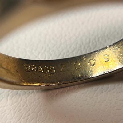MODERN STYLE DIAMOND-LIKE SOLITAIRE BRASS RING