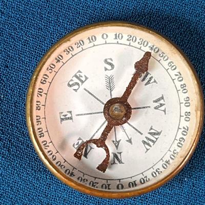 LITTLE VINTAGE BRASS ADVERTISING COMPASS- COOL GRAPHICS ON BACK!