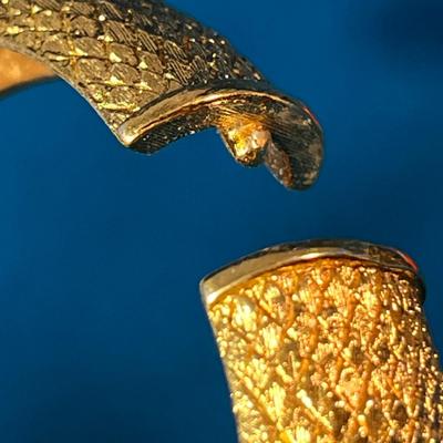 GOLD TONE SNAKE SKIN PATTERN CUFF BRACELET