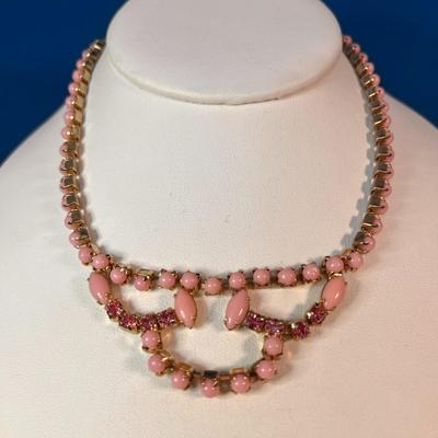 PRETTY VINTAGE PINK RHINESTONE GLASS BEAD NECKLACE