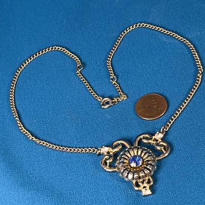 VINTAGE RHINESTONE, BLUE FACETED GLASS CENTER STONE PENDANT NECKLACE