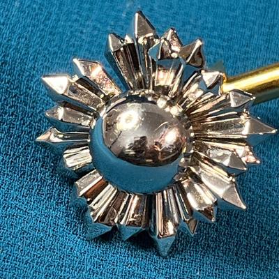 STRIKING SHINY SILVERTONE SUNBURST CUFFLINKS