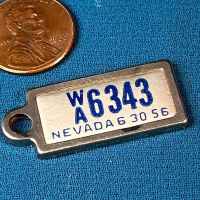 VINTAGE DAV MINI 1956 NEVADA LICENSE PLATE KEY CHAIN FOB