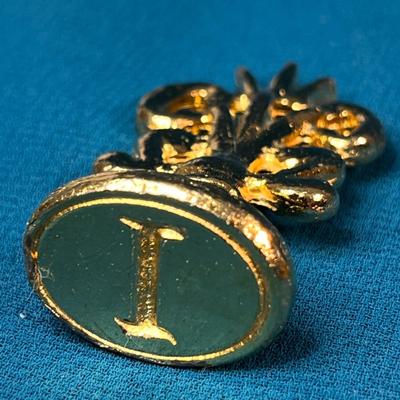 FANCY LETTER WAX SEAL LETTER â€œIâ€ 