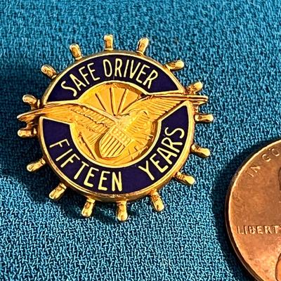 ENAMELED â€œSAVE DRIVER FIFTEEN YEARSâ€ LAPEL PIN 1/10 G.F.