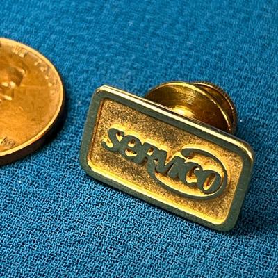 â€œSERVICOâ€ GOLD TONE LAPEL PIN