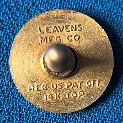 14K GOLD TOP ENAMELED KIWANIS INTERNATIONAL CLUB DIRECTOR LAPEL PIN