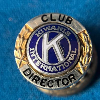 14K GOLD TOP ENAMELED KIWANIS INTERNATIONAL CLUB DIRECTOR LAPEL PIN