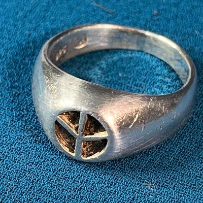.925 STERLING PEACE SIGN RING