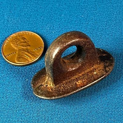 SMALL ANTIQUE IRON WEIGHT