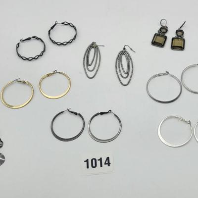 Mixed Jewelry Bundled Lot