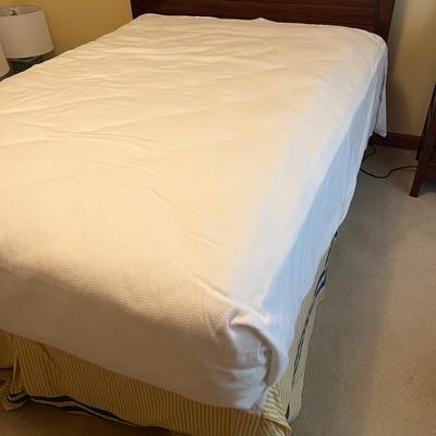 King Sized Comforter & Full Size Sheets (BR1-MG)