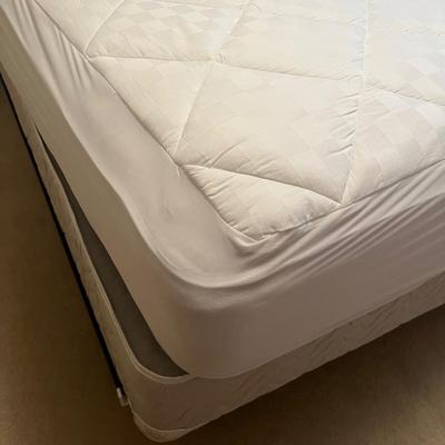 King Sized Comforter & Full Size Sheets (BR1-MG)
