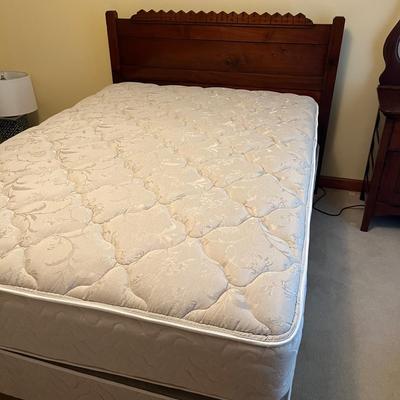 Full Size Wooden Headboard & Metal Bed Frame (BR1-MG)