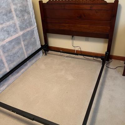 Full Size Wooden Headboard & Metal Bed Frame (BR1-MG)