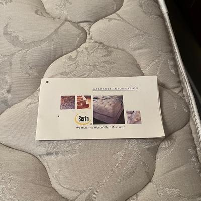 Full Size Wooden Headboard & Metal Bed Frame (BR1-MG)