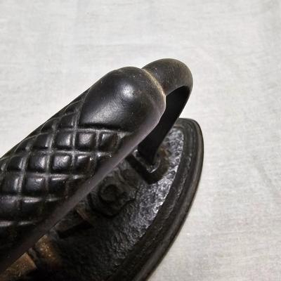 Three Sad Flat Irons  (BLR-JS)