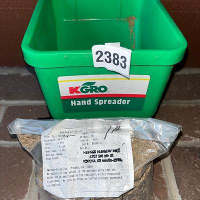 Fertilizing Hand Spreader with Fertilizer
