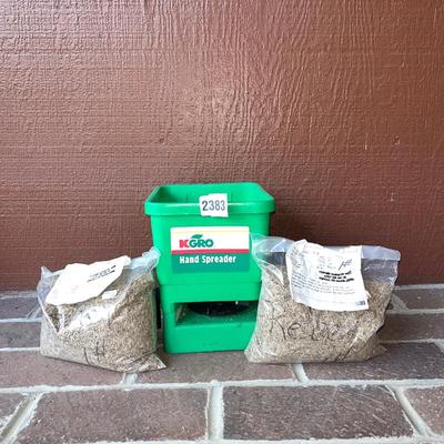 Fertilizing Hand Spreader with Fertilizer