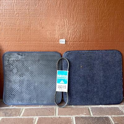 Ford Car/Truck Floor Mats with DAYCO Auto. Fan Belt