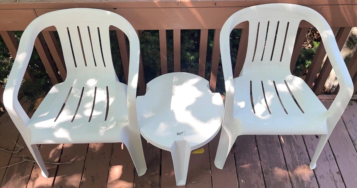 White Plastic Chairs With Table