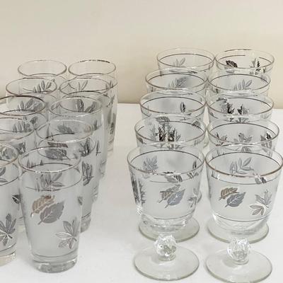 LIBBEY ~ Silver Leaf ~ Set of Twenty-Four (24) ~ MCM Frosted Glasses