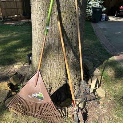 Yard and Gardening Rakes