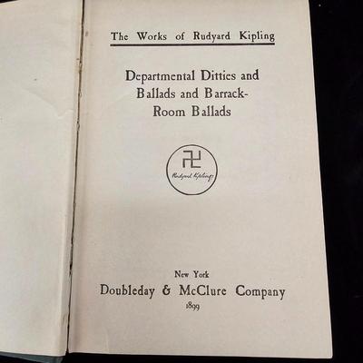 Musical Bookends & Vintage Books, incl. First Edition (DR-KL)