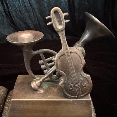 Musical Bookends & Vintage Books, incl. First Edition (DR-KL)