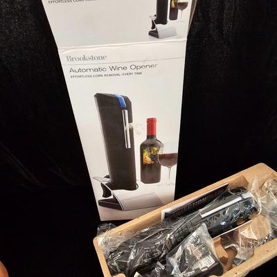 Brookstone Automatic Wine Opener, William Sonoma Appetizer Plates, & More Wine Acessories (K-KL)