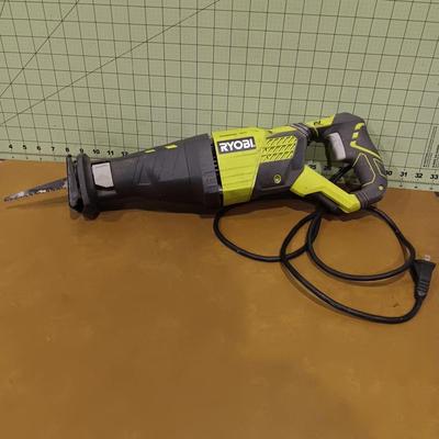 Ryobi Saw with plug in