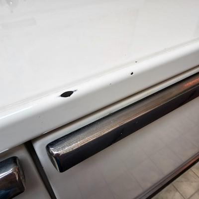 G.E. 4 Burner Stove/Oven Unit  (BK-JS)