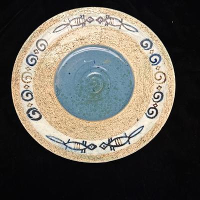 Shell Motif Plates & Large Bowl with Lid (DR-KL)