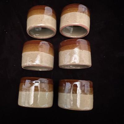 Shell Motif Plates & Large Bowl with Lid (DR-KL)