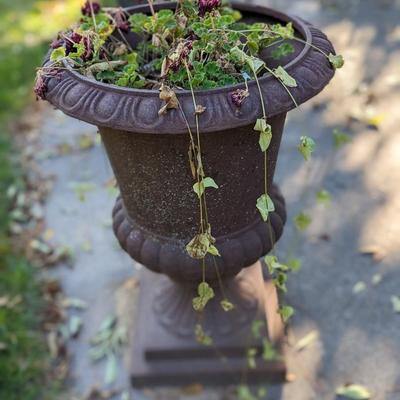 #2 Wrought Iron Urn Planter