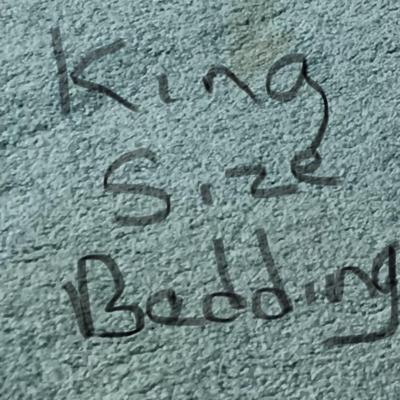 King sized quilt & shams