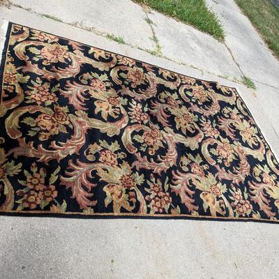 Beautiful, Great Condition Area Rug