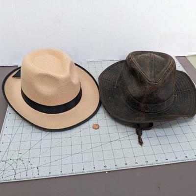 2 hats