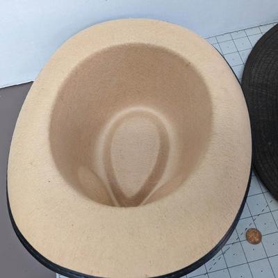 2 hats