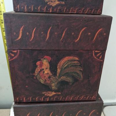 Nesting Rooster Boxes