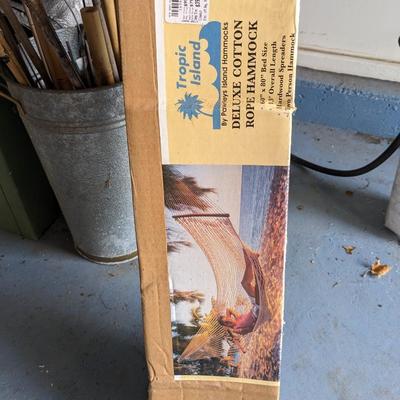 NIB Tropic Island Deluxe Cotton Rope Hammock