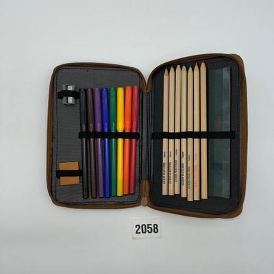 GUESS Art/Pencil Holder