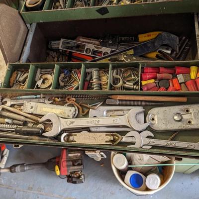 Classic Kennedy Tool Box, Includes Tools