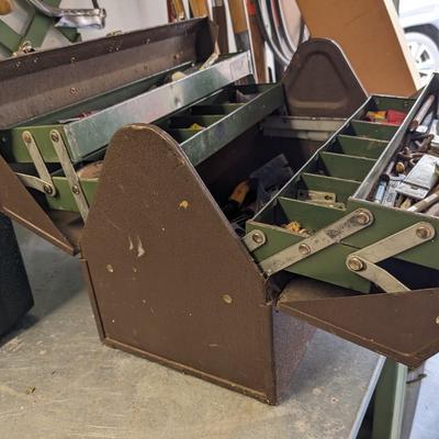 Classic Kennedy Tool Box, Includes Tools