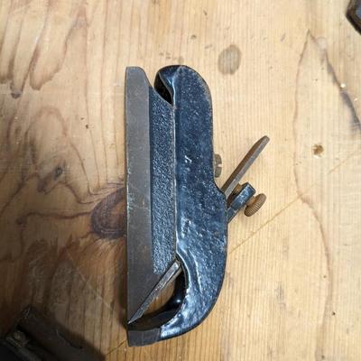 Lot of Varied Hand Sized Planers