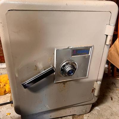 Sentry Safe w Combination