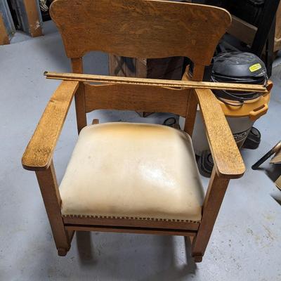 Beautiful Antique Oak and Leather Seat Rocker