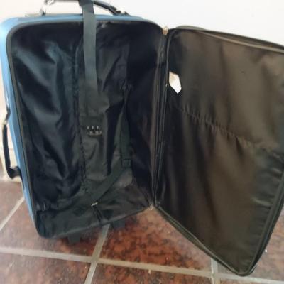 ProtÃ©gÃ© Suitcase