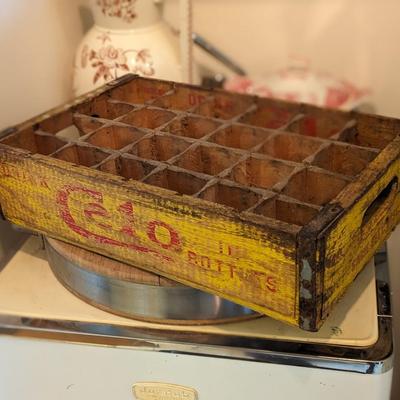 Vintage Celo Soda Crate