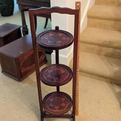 Vintage 3-Tier Solid Wood Round Carved Folding Table/Plant Shelf